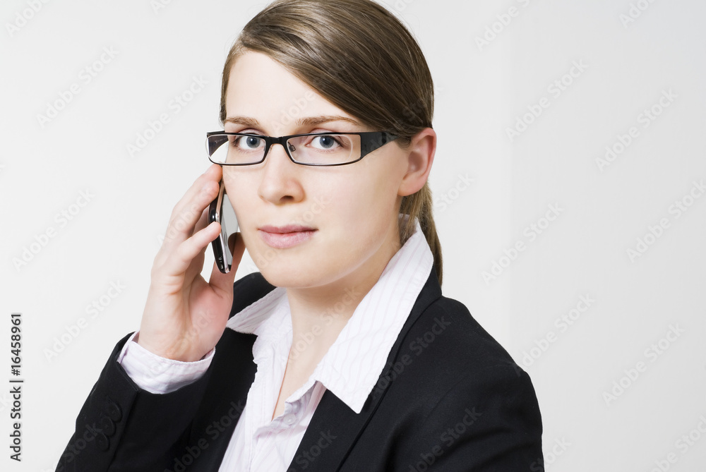 Geschäftsfrau beim telefonieren