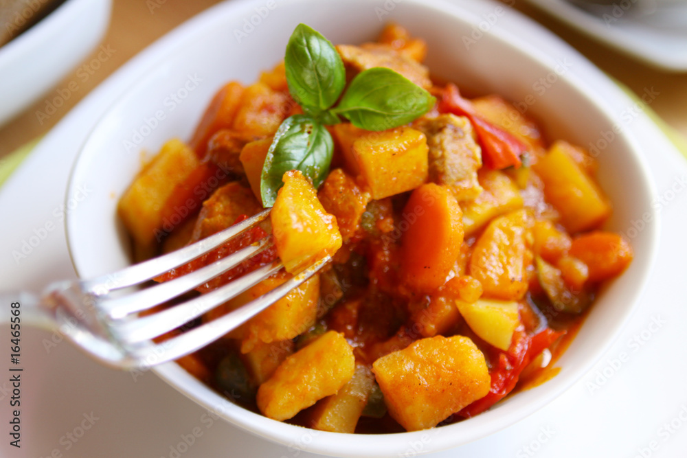 kartoffeleintopf mit fleisch kartoffeleintopf mit fleisch
