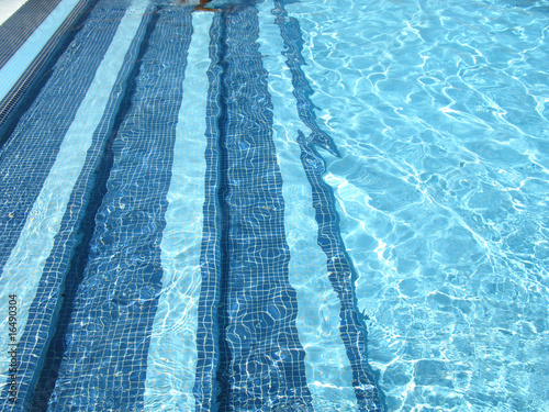 Piscina - Água - Swimming Pool - Blue Water © PHOTON