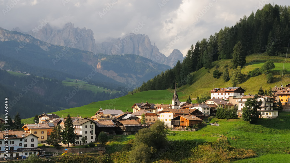 Italienische Alpendorf no.2