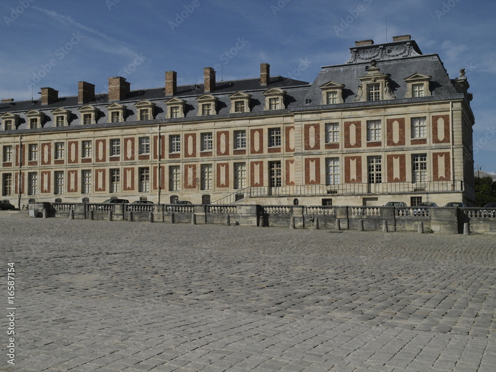 Obraz premium Patio de armas del Palacio de Versalles