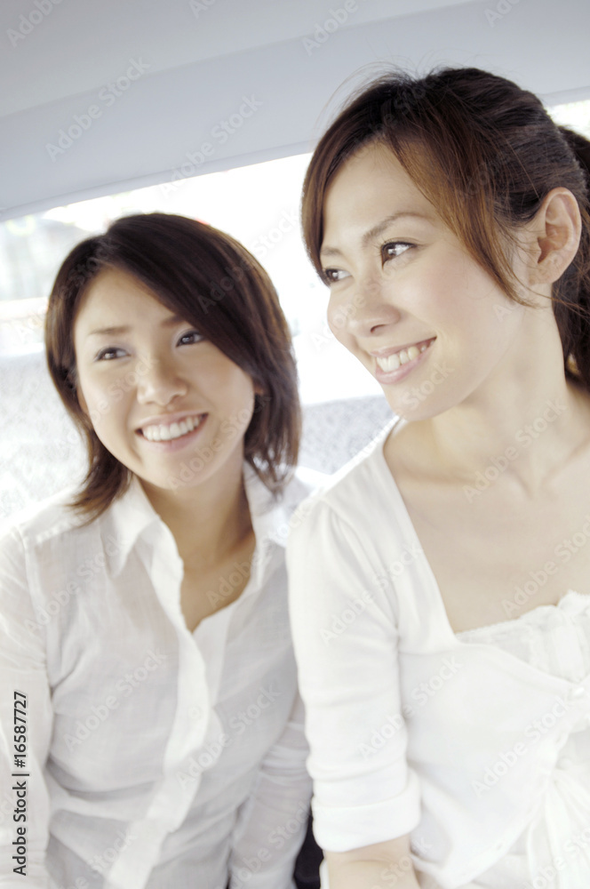 タクシーの中の女性 タクシーの中の女性