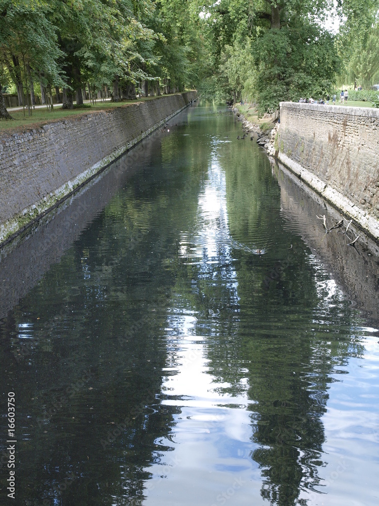 Canal en Chenoceau