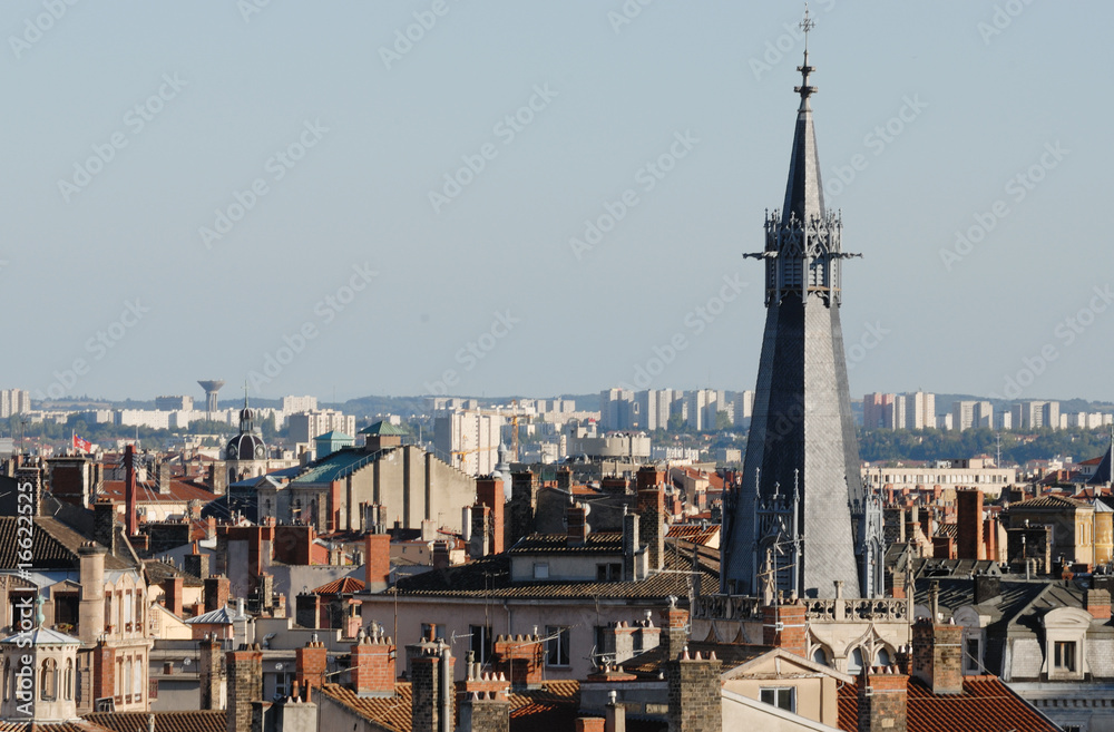 les toits de Lyon, France
