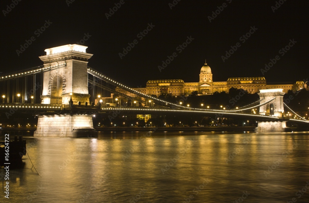 chain Bridge in Budapest - night