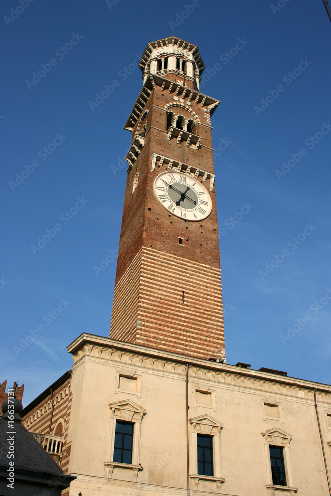 Verona - Piazza delle Erbe 2