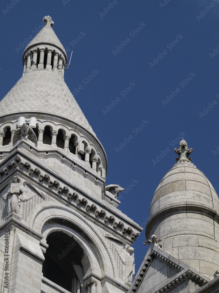 Torres de la basílica del Sacre Coeur de Paris