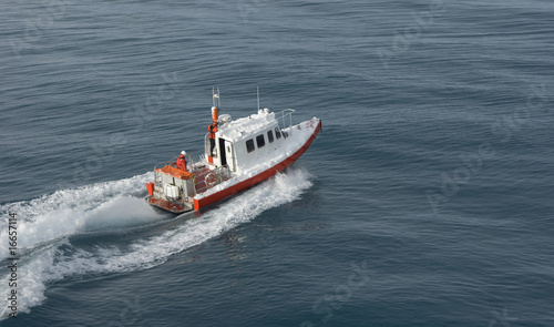 speed boat in sea