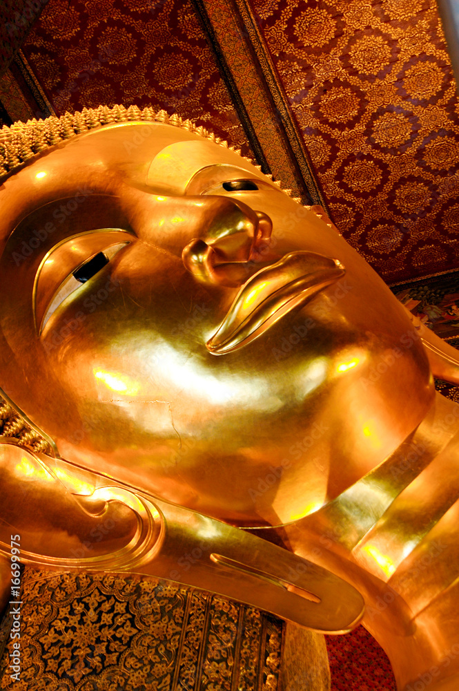 Obraz premium Lying Buddha in Wat Pho, Bangkok