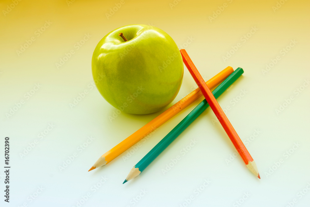 Naklejka premium apple and pencils