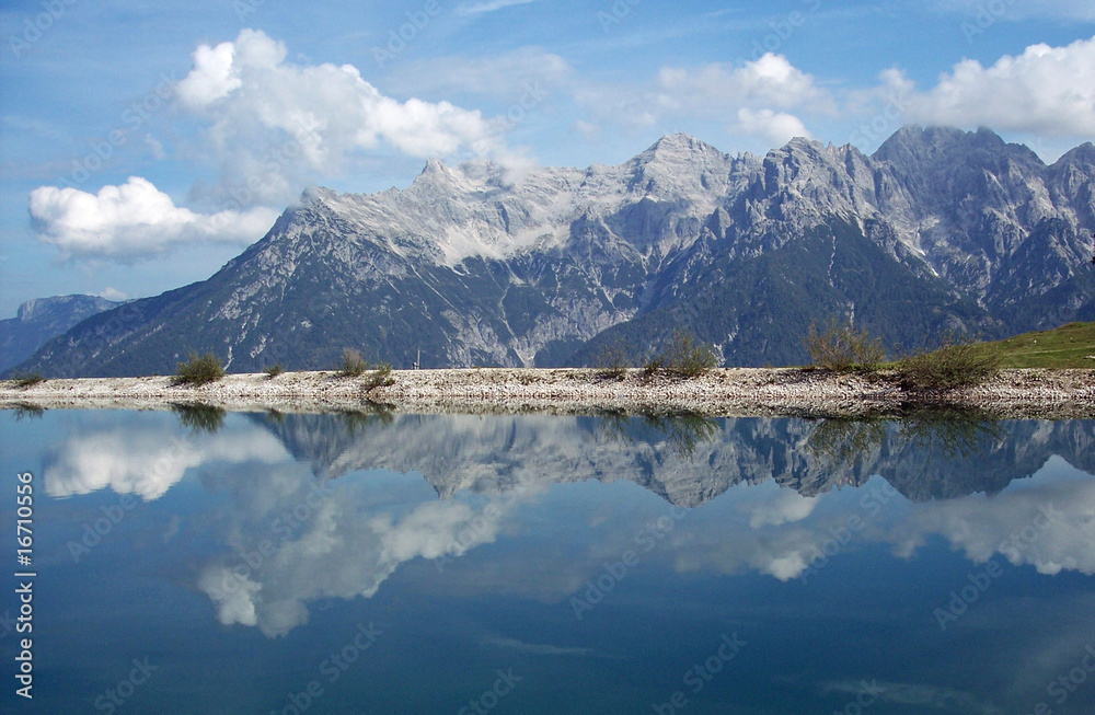 Leoganger Alpen im Spiegelbild