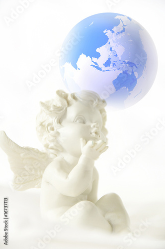 天使と地球儀