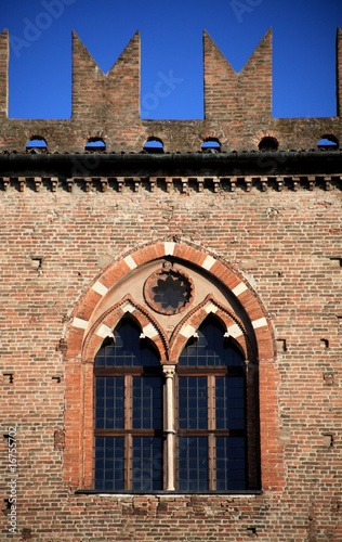 Finestra a bifora photo