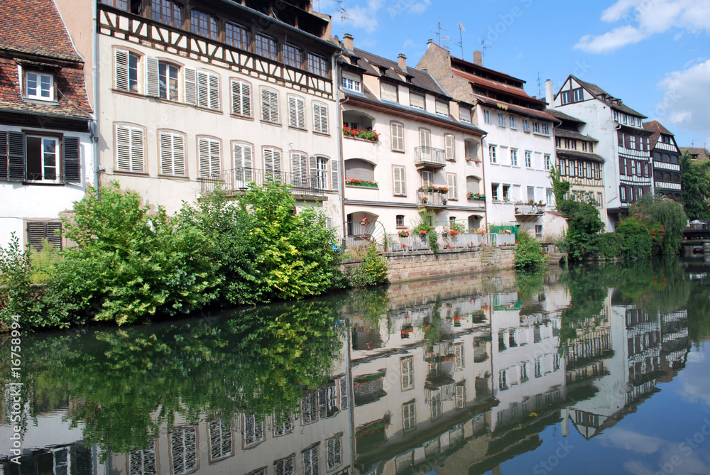Les reflets de la Petite France à Strasbourg