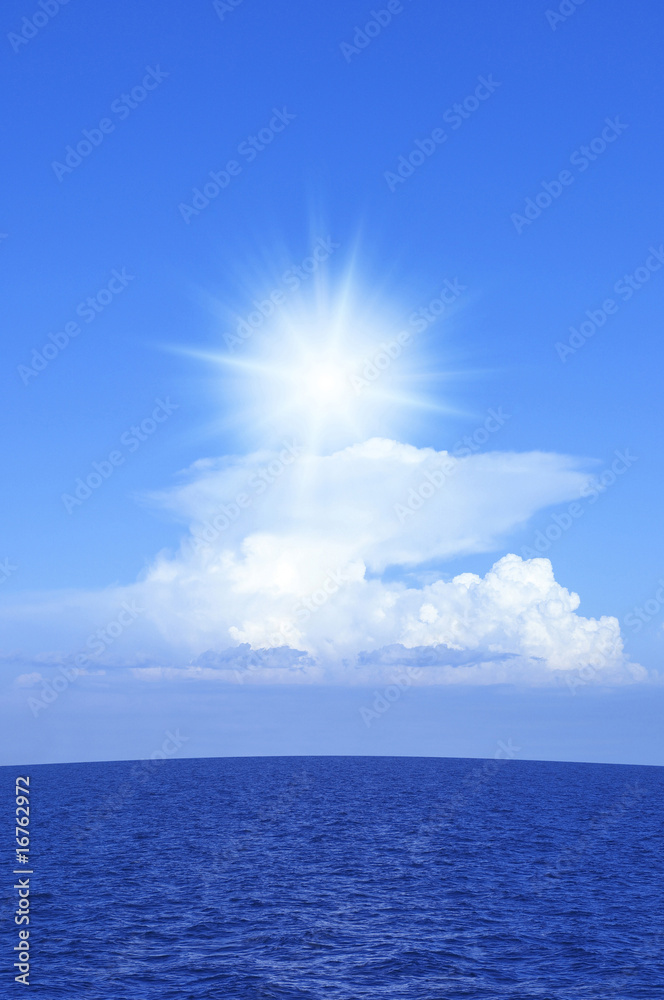 Obraz premium 入道雲と太陽