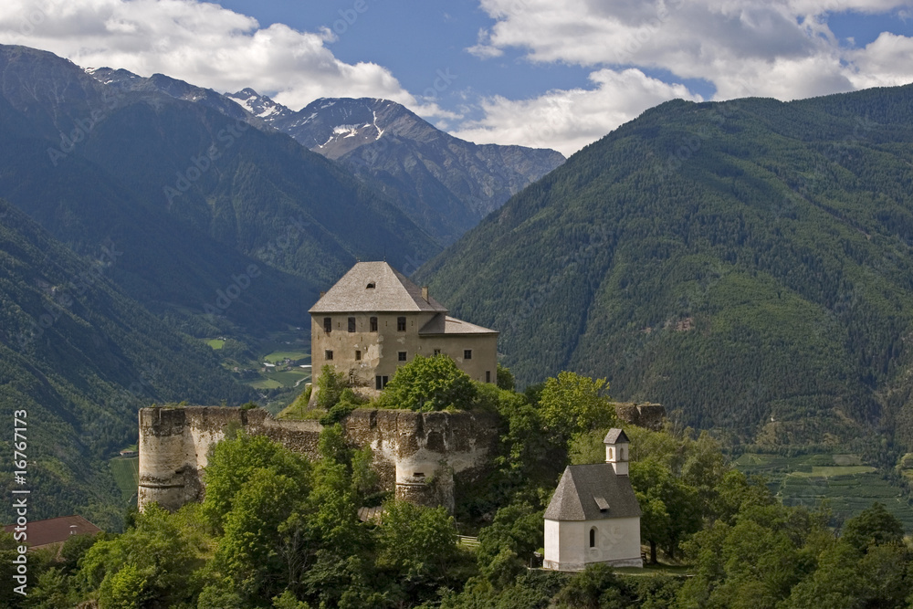 Schloß Annaberg in Südtirol