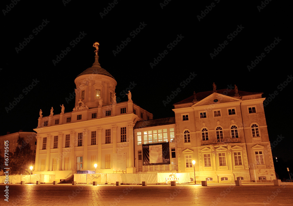 Altes Rathaus Potsdam bei Nacht