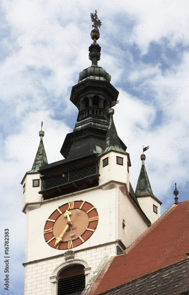 Fototapeta premium Städtischer Kirchturm