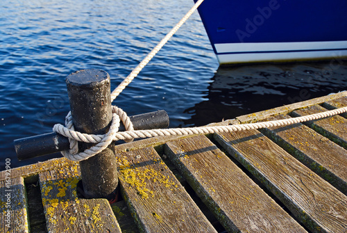 Boat pier © ugu