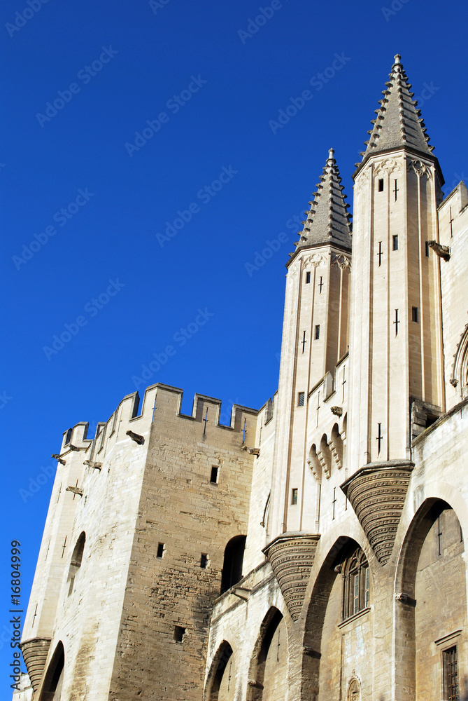 Les tourelles du Palais des Papes à Avignon