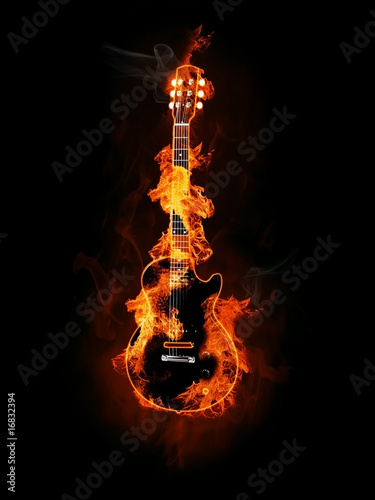 Gitara w ogniu © juiceone