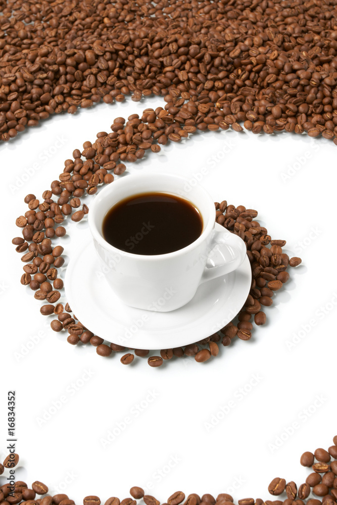 Cup with coffee, costing on coffee grain