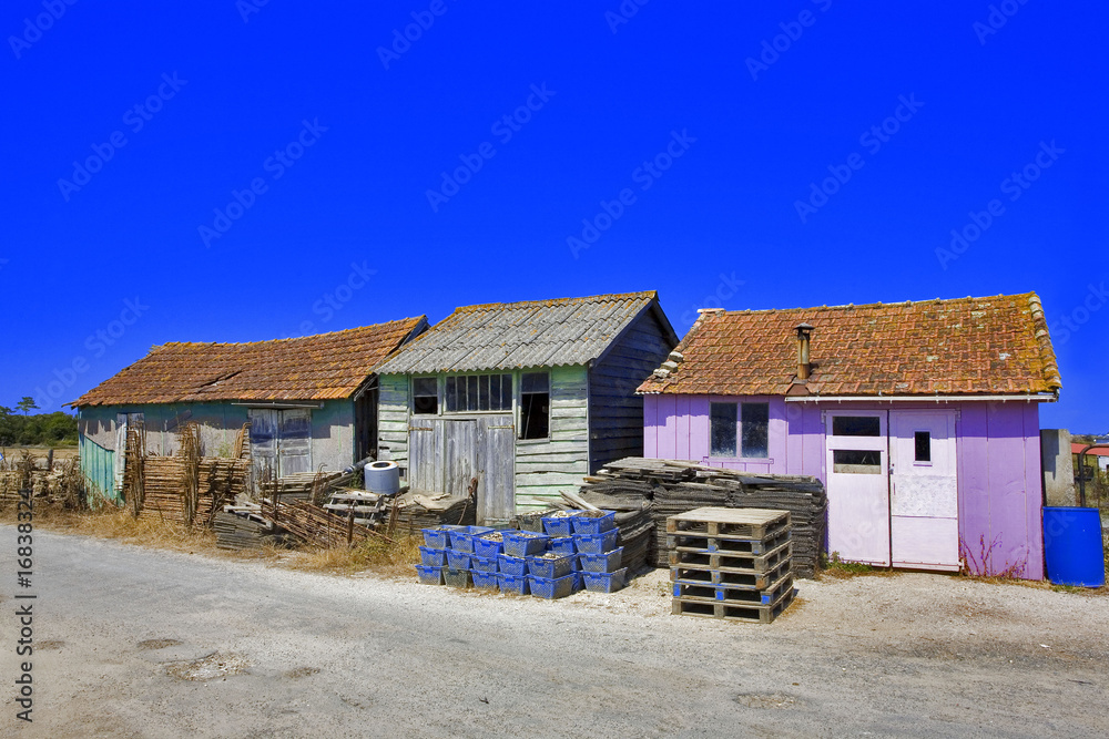 france,charente maritime,oléron : st trojan, cabanes ostréïcoles france,charente maritime,oléron : st trojan, cabanes ostréïcoles