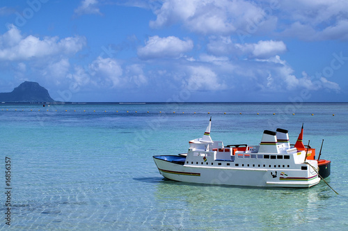 Miniaturschiffe an der Westküste von Mauritius © Rangzen