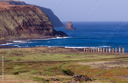 Easter island - Ahu Tongariki photo