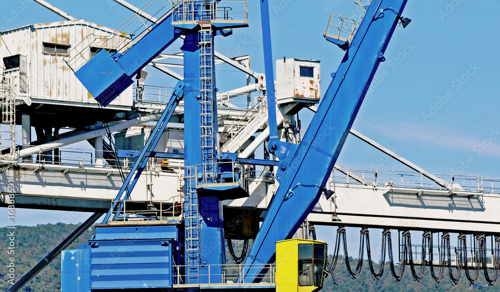 Fototapeta premium elementi gru industriali