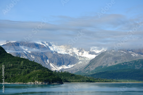 Fototapeta Naklejka Na Ścianę i Meble -  Mountains and Glacier, Glacier Bay National Park, Alaska