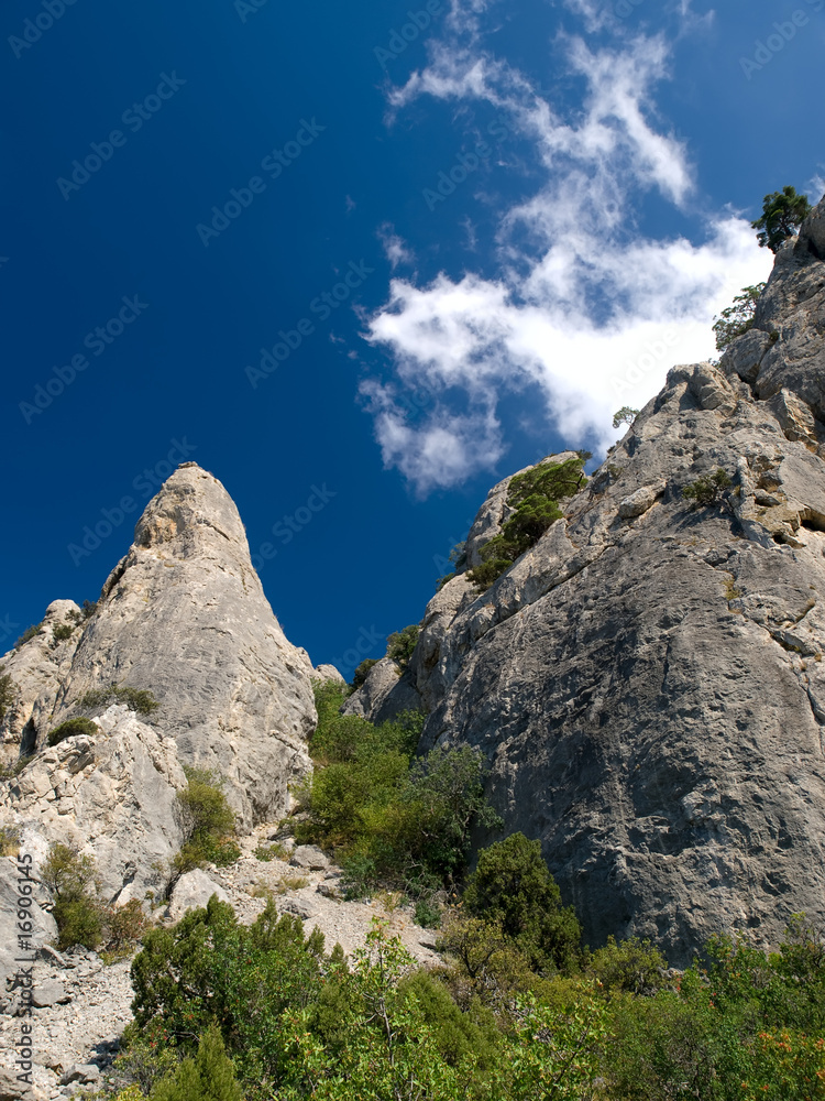 Fototapeta premium Rock against sky