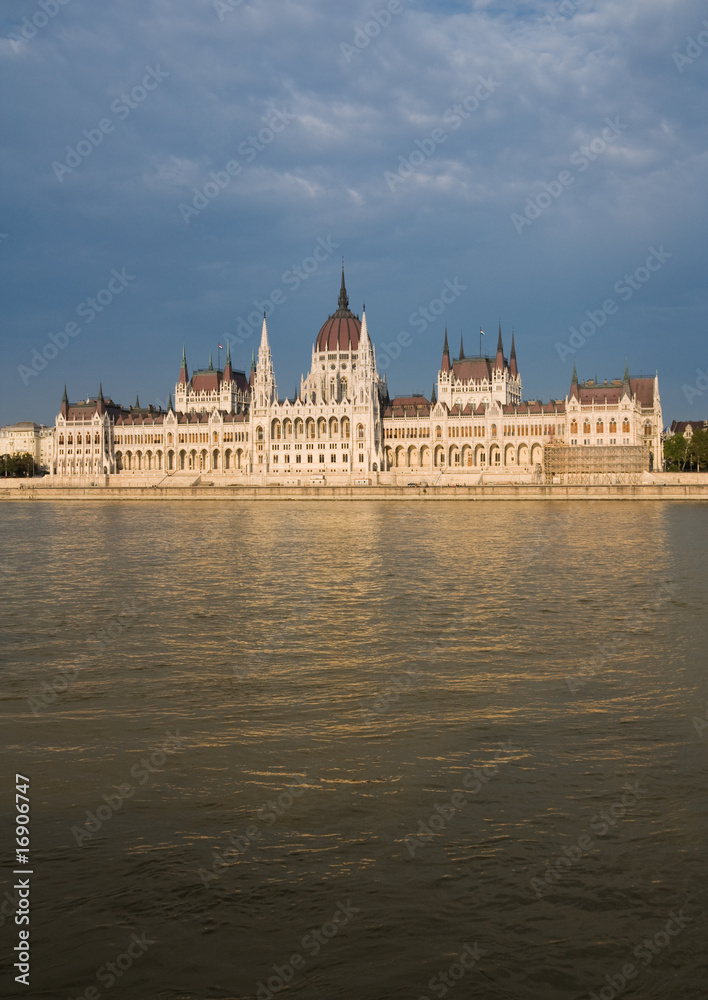 Fototapeta premium parlament w budapeszcie