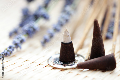 Tableau sur toile incense cones