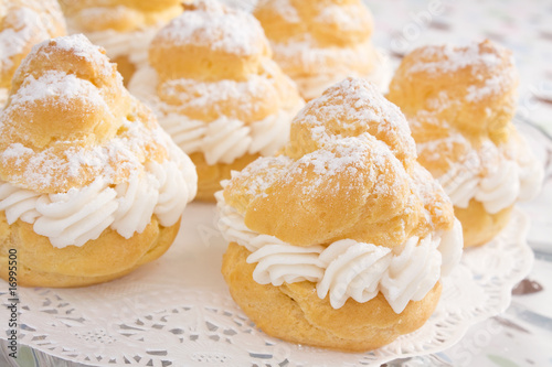 Powdered Cream Puffs
