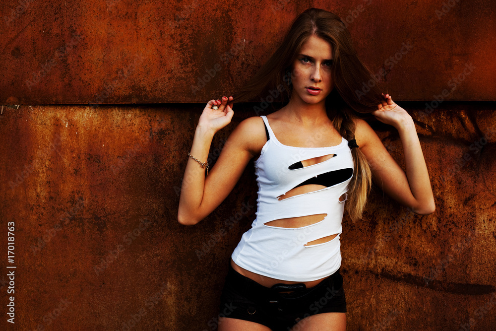 Fototapeta premium Beauty and rusty wall