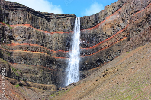 Bild auf Leinwand Waterfall hengifoss in iceland