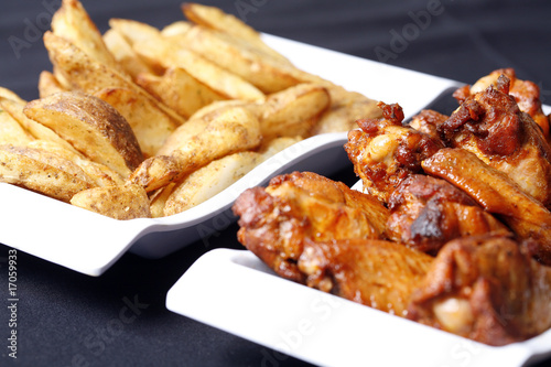 potato wedges and chicken wings