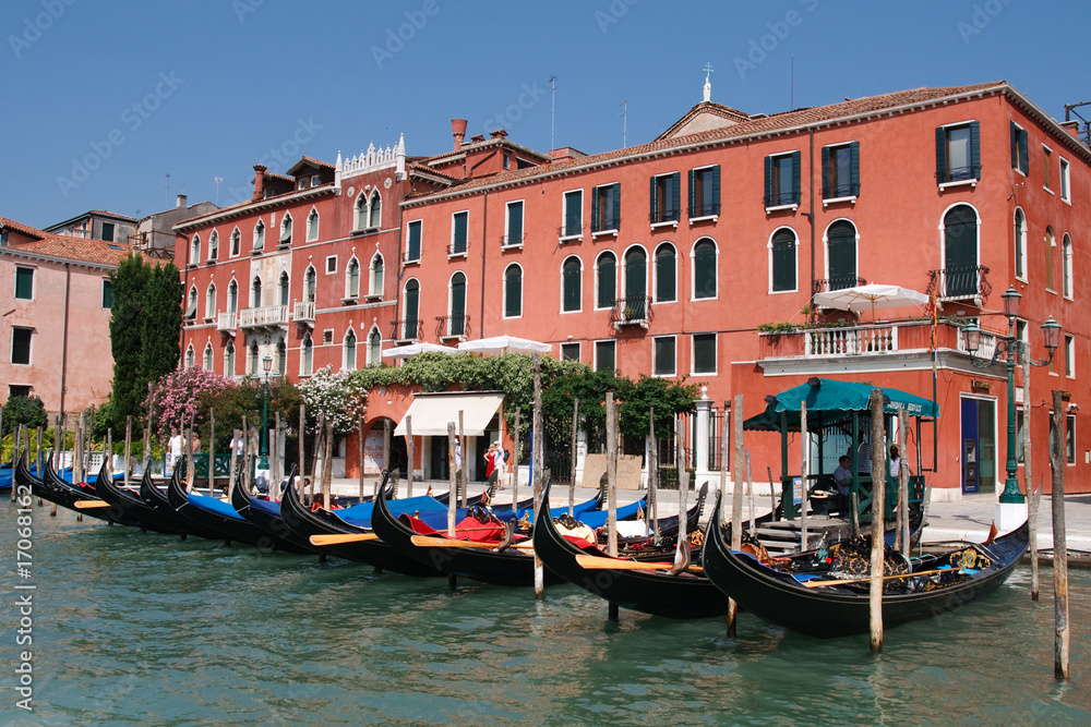 Obraz premium Parked Gondolas at the Grand Canal, Venice, Italy