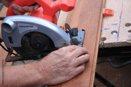 cutting wood with circular saw