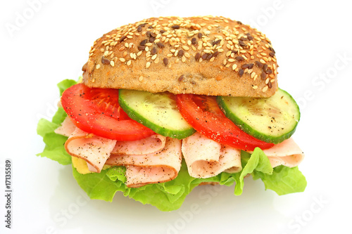 Ein leckeres frisches Schinkenbrötchen