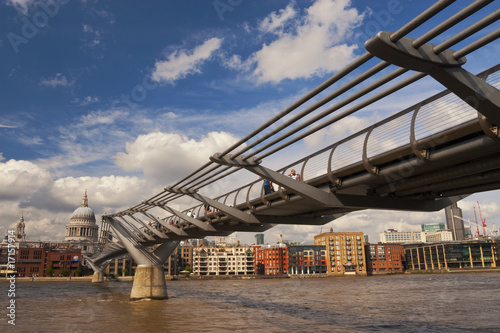 Millennium bridge