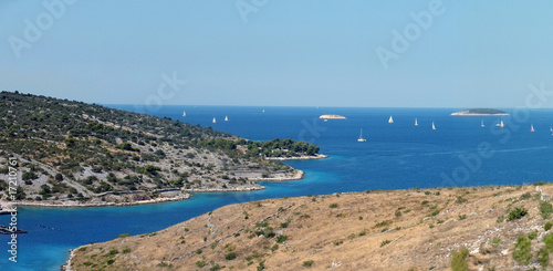 Obraz na płótnie Panorama of coastline in croatia w salonie