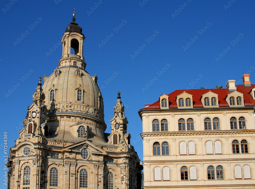 Frauenkirche mit Bürgerhaus
