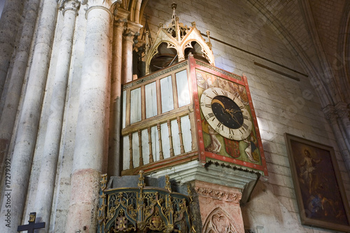 france; oise; beauvais; cathédrâle; saint-pierre : horloge du 14 photo