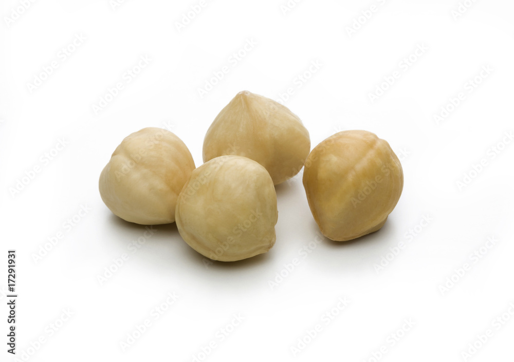 Peeled hazelnuts