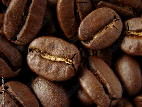 coffee beans closeup background © DLeonis