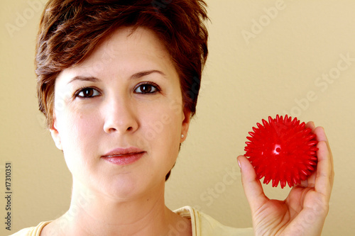Frau mit Massageball photo