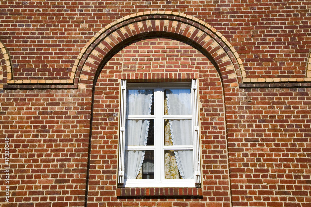 Fototapeta premium france; oise; beauvais : maison en brique