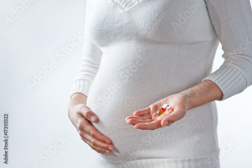 Картината върху платно Pregnancy and medicines, necessity of prudent choice